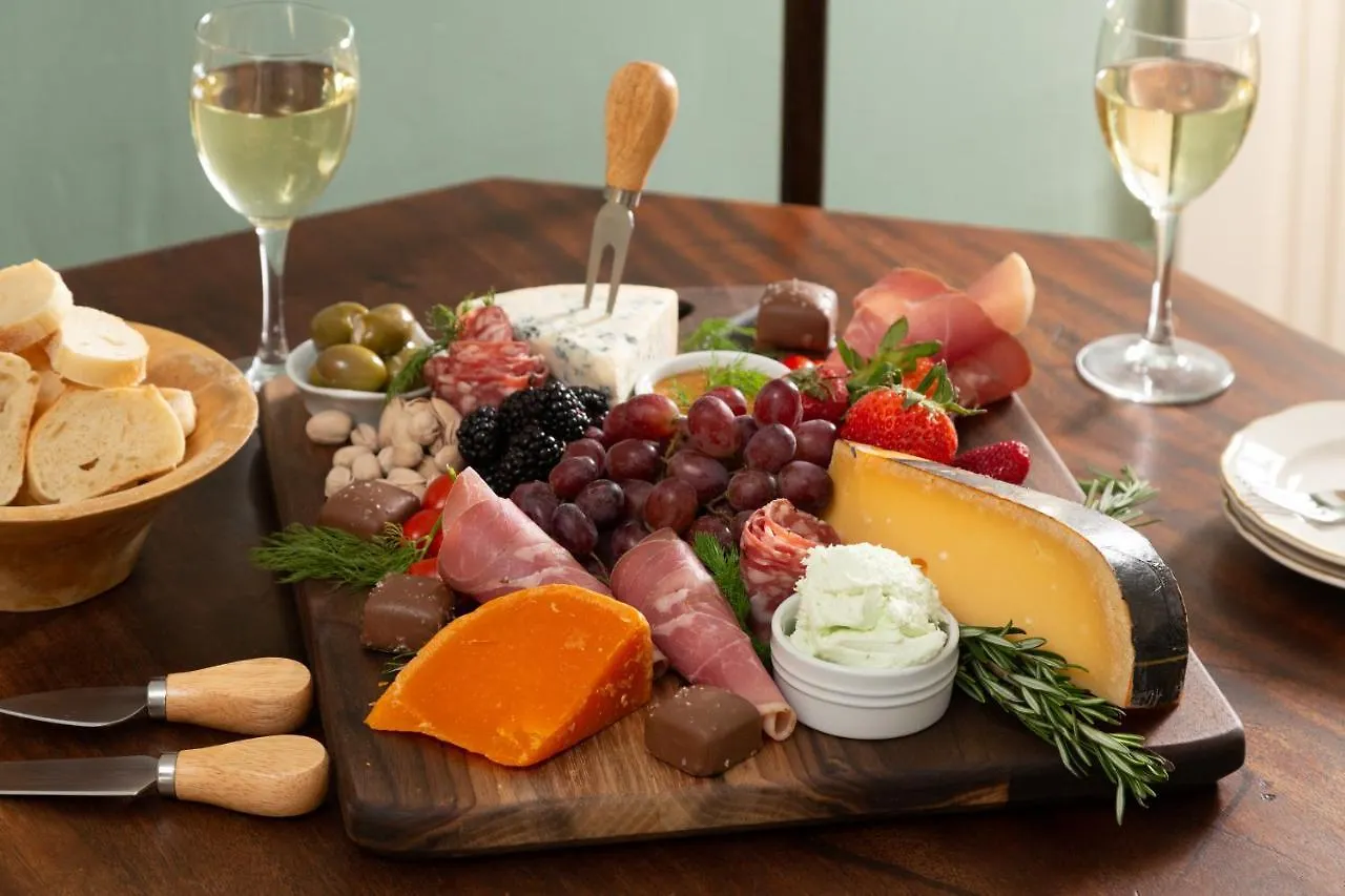 Bed & Breakfast Inn At Woodhaven-In The Heart Of The Bourbon Trail-Over 12 Distilleries Nearby Louisville