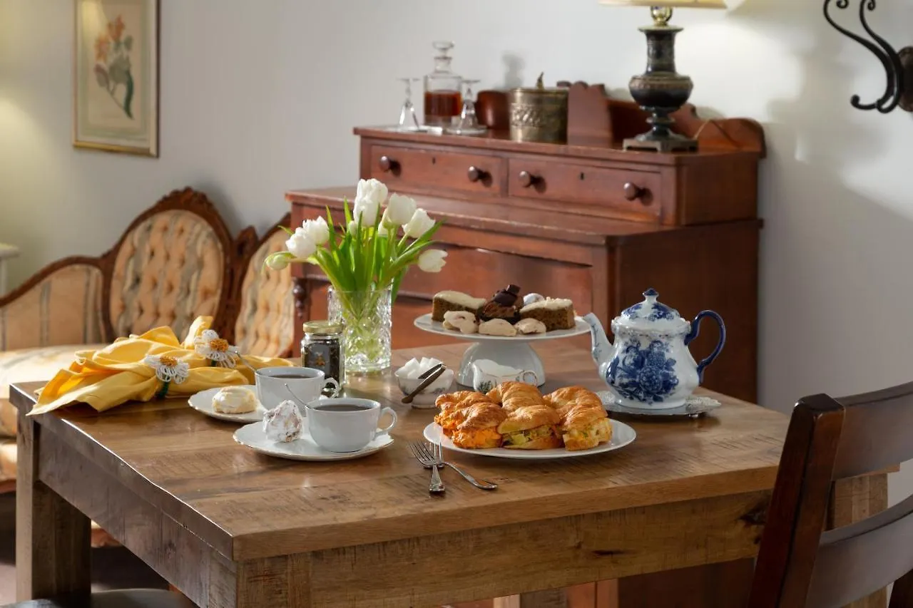 **** Bed & Breakfast Inn At Woodhaven-In The Heart Of The Bourbon Trail-Over 12 Distilleries Nearby Louisville USA