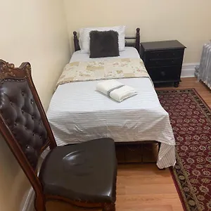 Guest house A Beautiful In Queens 