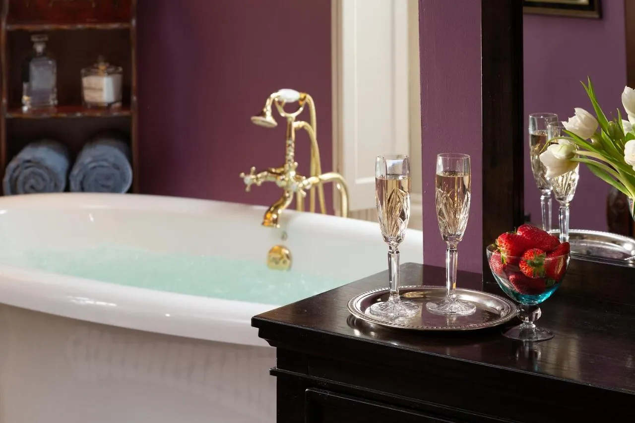 Bed & Breakfast Inn At Woodhaven-In The Heart Of The Bourbon Trail-Over 12 Distilleries Nearby Louisville