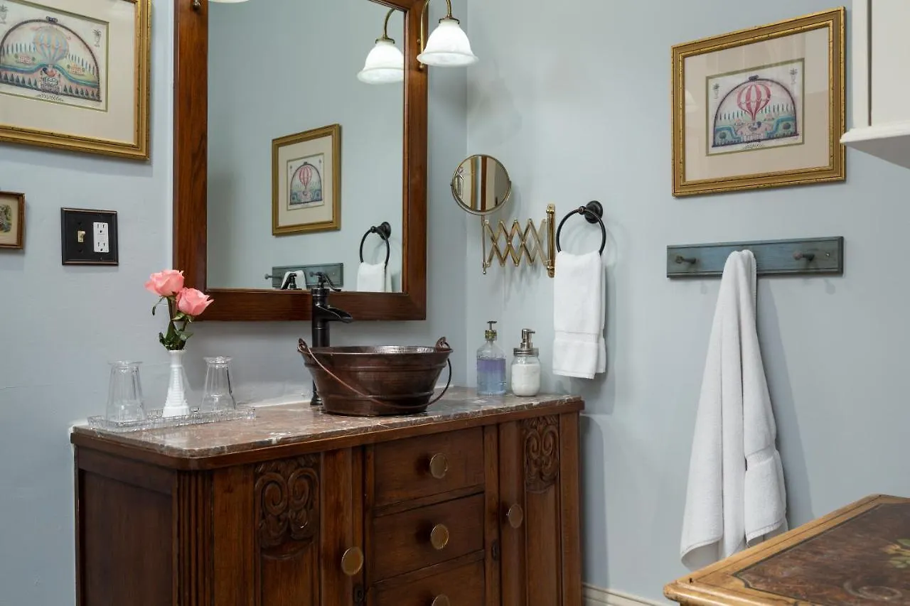 Inn At Woodhaven-In The Heart Of The Bourbon Trail-Over 12 Distilleries Nearby Louisville Bed & Breakfast